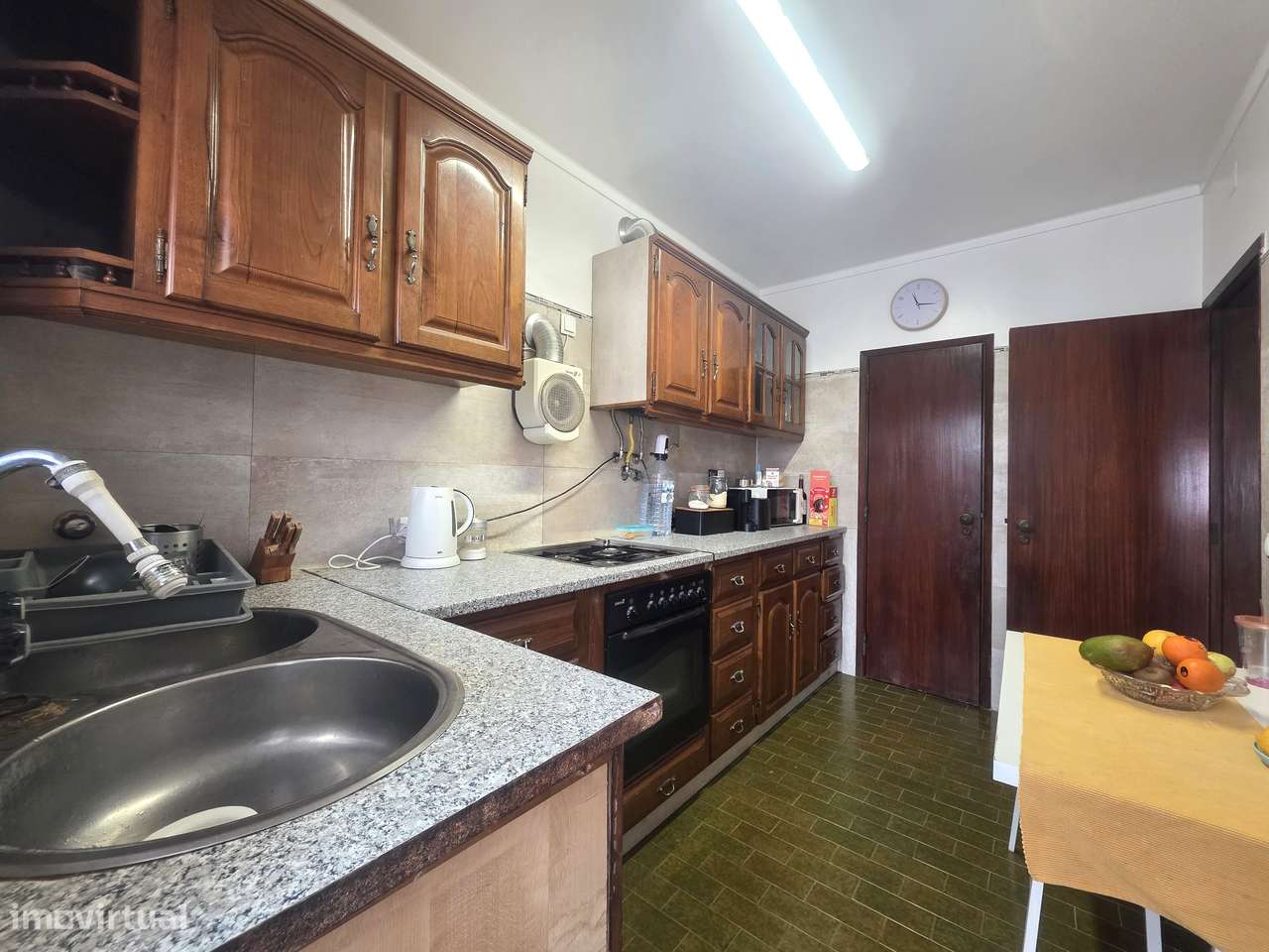 Simpático Apartamento T2 em andar de Moradia-12