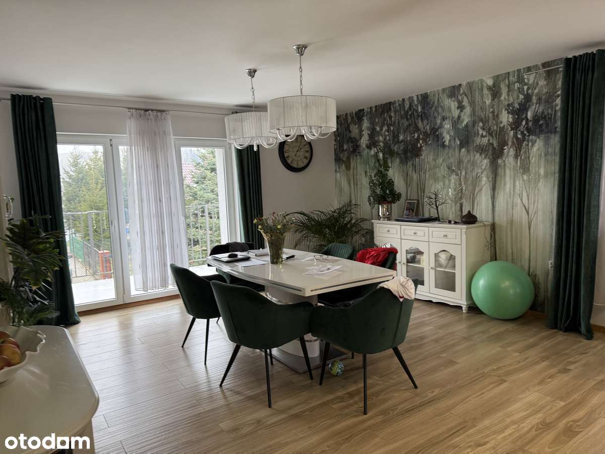 Dom wolnostojący z piękna działką we wsi Jabłów-4