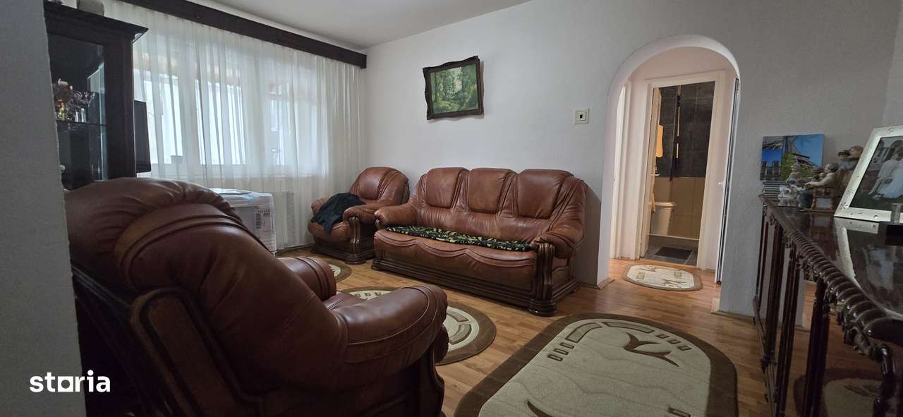 Comision zero la cumparator! Vanzare apartament , micro 9 Târgoviște-0