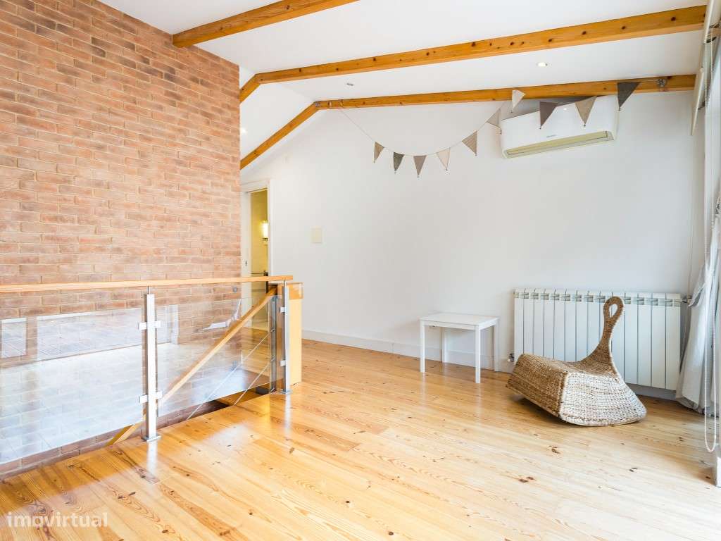 Apartamento T3 duplex junto à Praça de Espanha, Lisboa-16