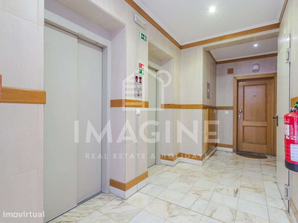 Apartamento T1 com excelentes áreas e parqueamento exterior privado...-21
