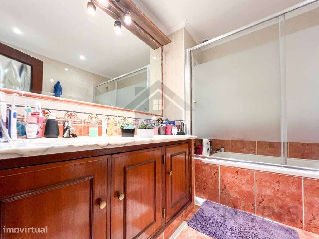 Moradia T3 com piscina para venda em Lagos-32