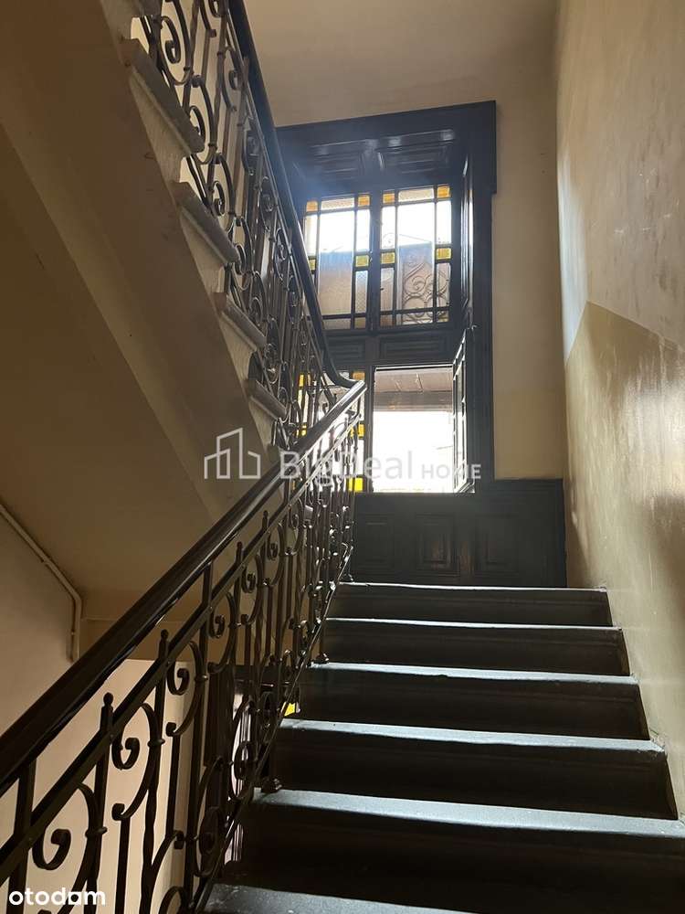 Wyjątkowe mieszkanie na Starym Mieście-9