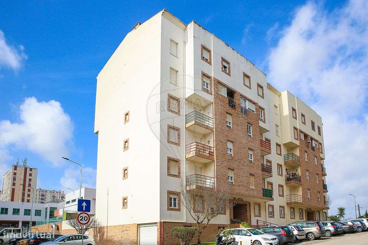 Apartamento T3 para arrendamento - Grande imagem: 2/42