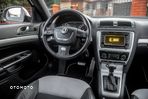 Skoda Octavia Combi 2.0 TSI DSG RS - 25