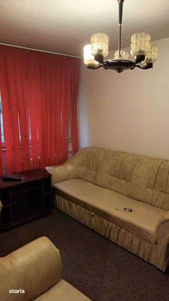 Vand apartament 2 camere zona Uioara, Stradal