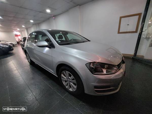 VW Golf 1.6 TDi BlueMotion Confortline - 4