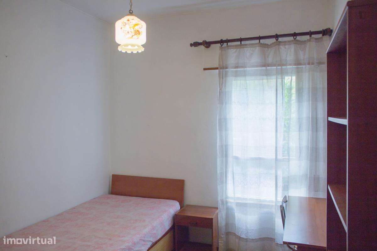 Quarto - localizado em São Jerónimo Coimbra - Grande imagem: 4/10