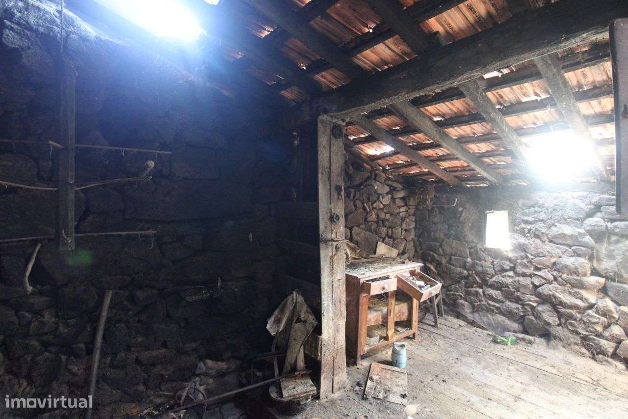Moradia para Reconstrução - Póvoa de Calde - Viseu-10