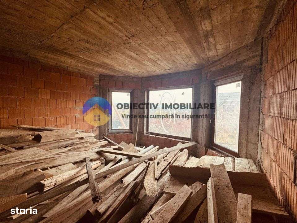 Vila la rosu  + teren 500 mp de vanzare – Zona Fermelor-15