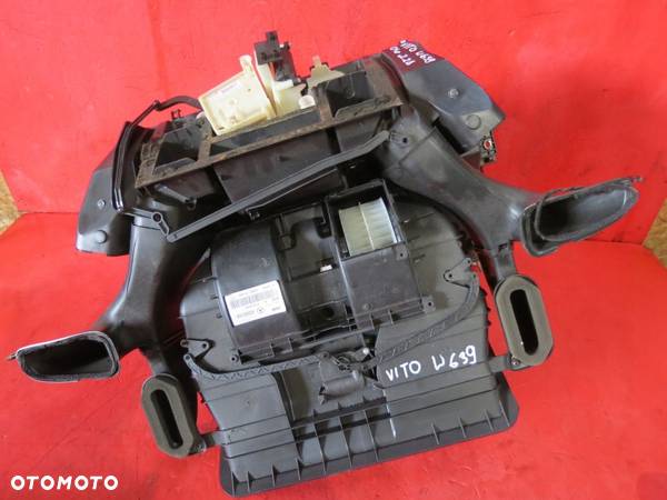 MERCEDES W639 VITO VIANO NAGRZEWNICA A6398302760KZ - 1