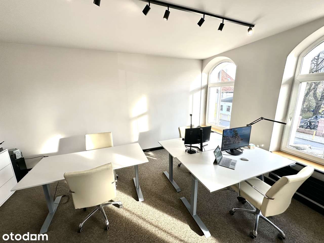 Nowoczesny lokal usługowy na pierwszym piętrze - Pełny obrazek: 5/18