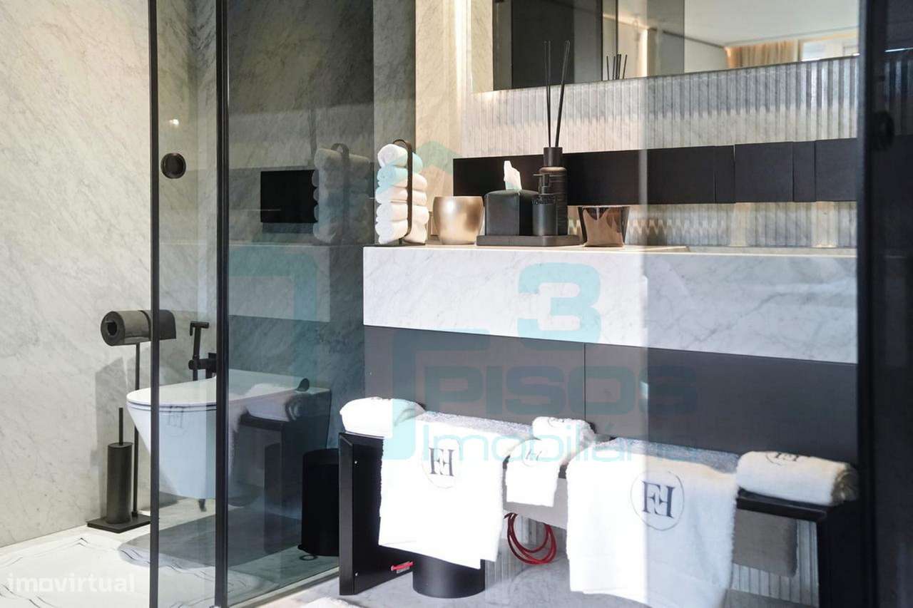 T3 de Luxo a Estrear - Terraço e Garagem - Av. República, Lx-47