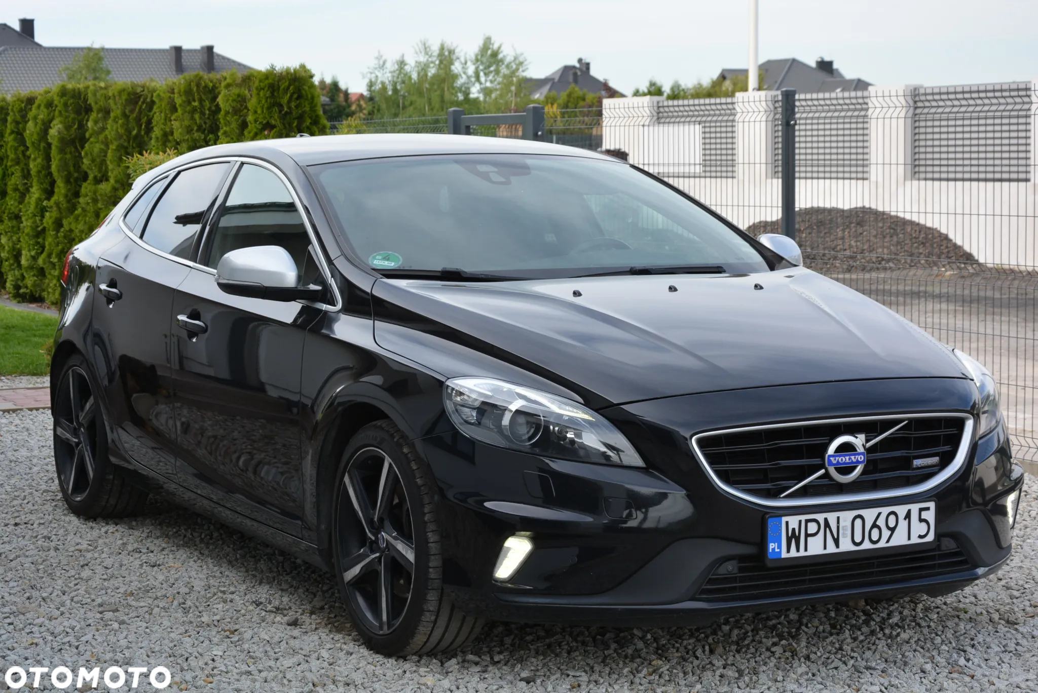 Volvo V40 D4 Drive-E R-Design Summum - 2