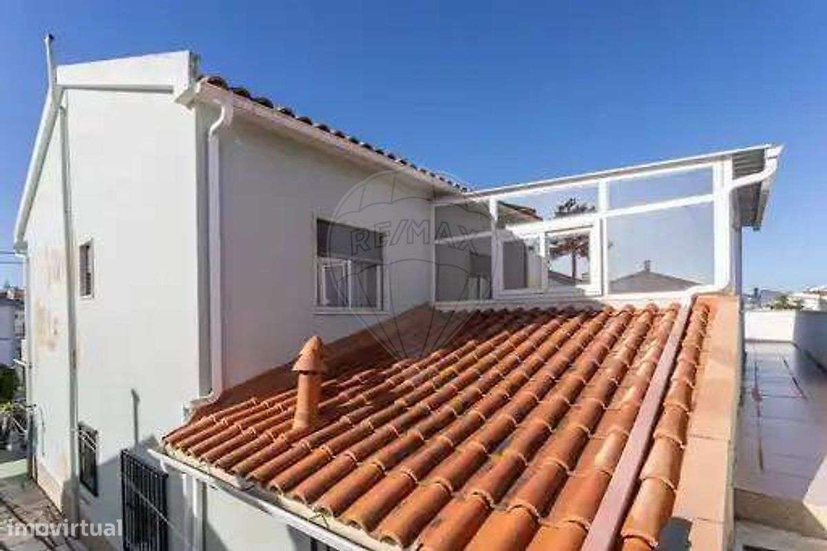 Moradia T6 para venda-30