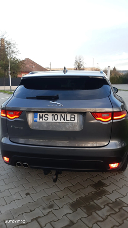 Jaguar F-Pace 20d Aut. Prestige - 6