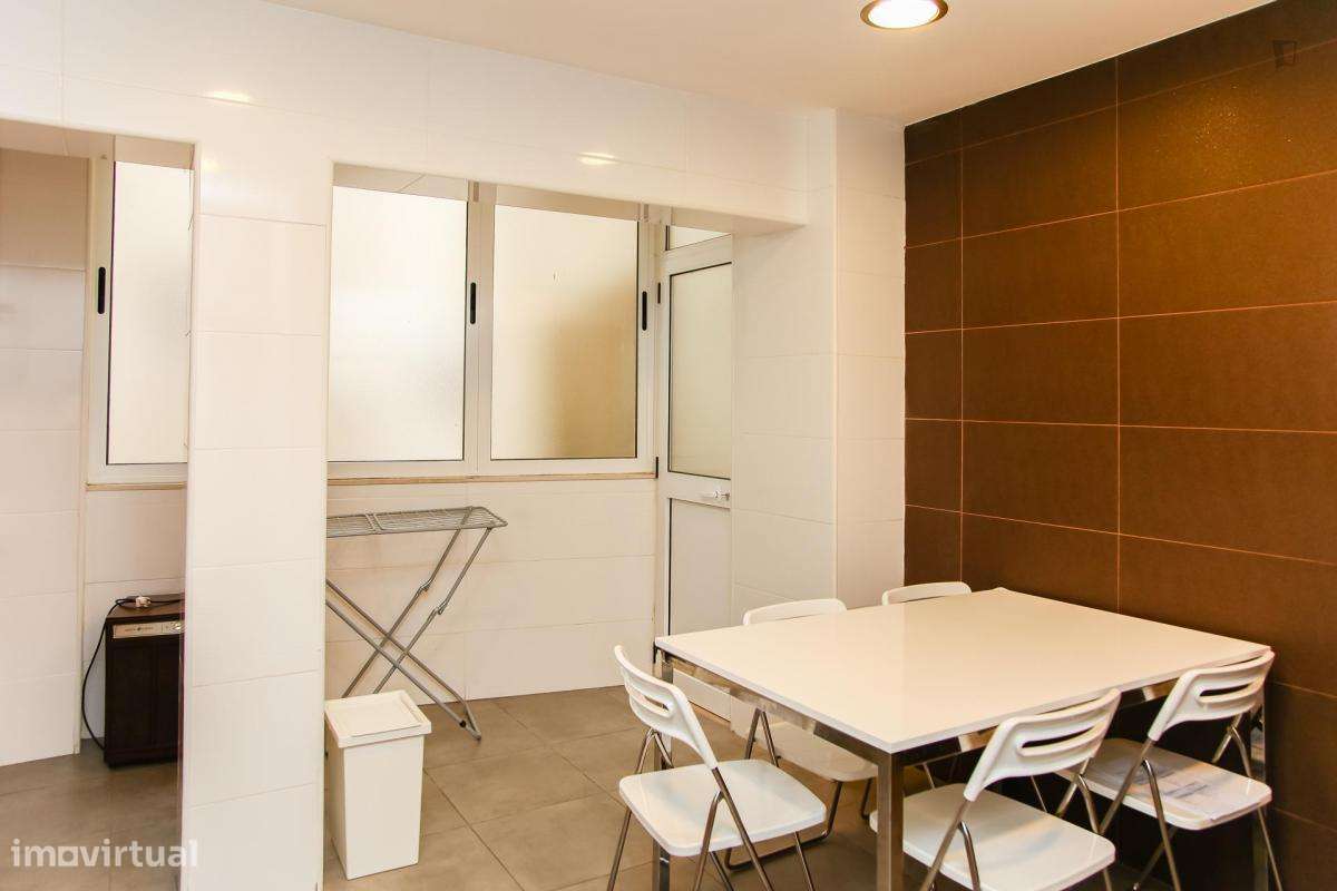 Quarto - localizado em Cidral Coimbra - Grande imagem: 3/22