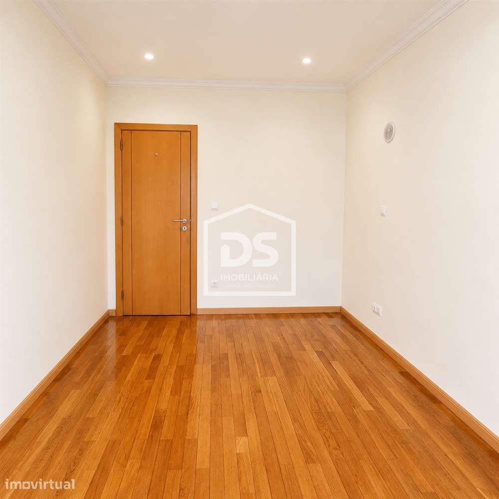 Apartamento T4 Venda em Odivelas,Odivelas-14