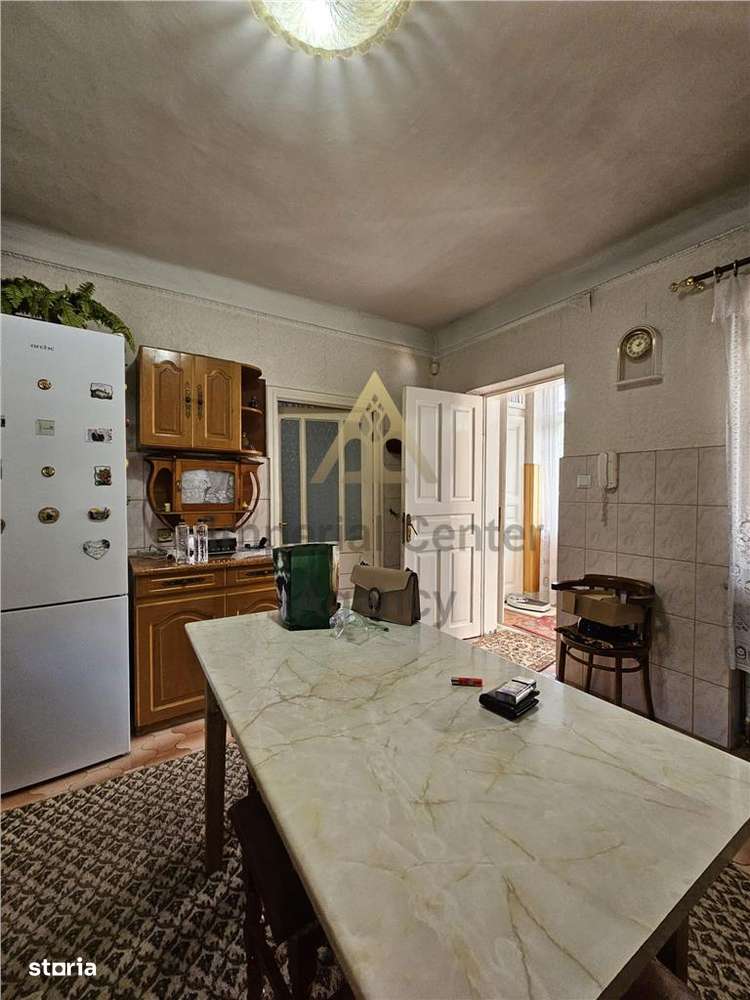 CASA SI TEREN DE VANZARE TG.OCNA IN EXCLUSIVITATE - Imagine principală: 4/10