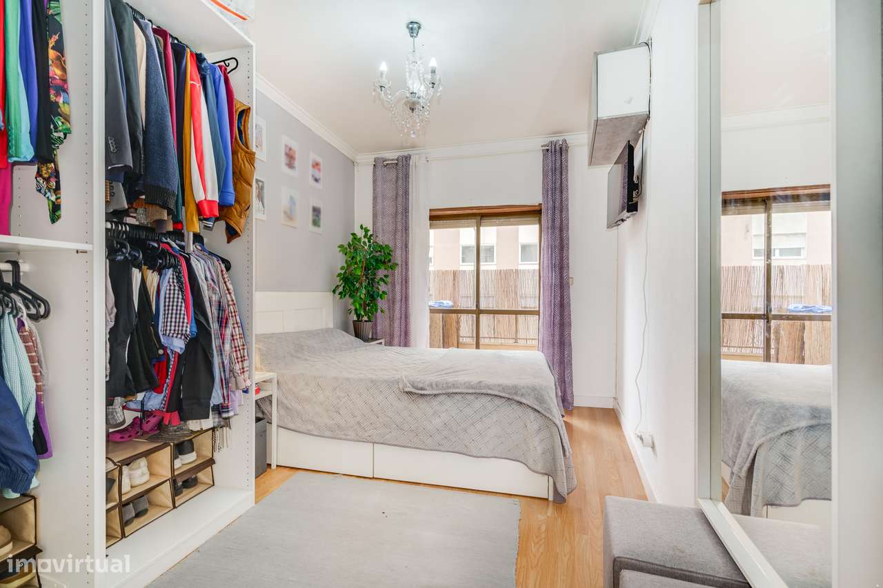 APARTAMENTO T3 | REMODELADO | TERRAÇO 100M2 | MEM MARTINS |  ELEVADOR-18
