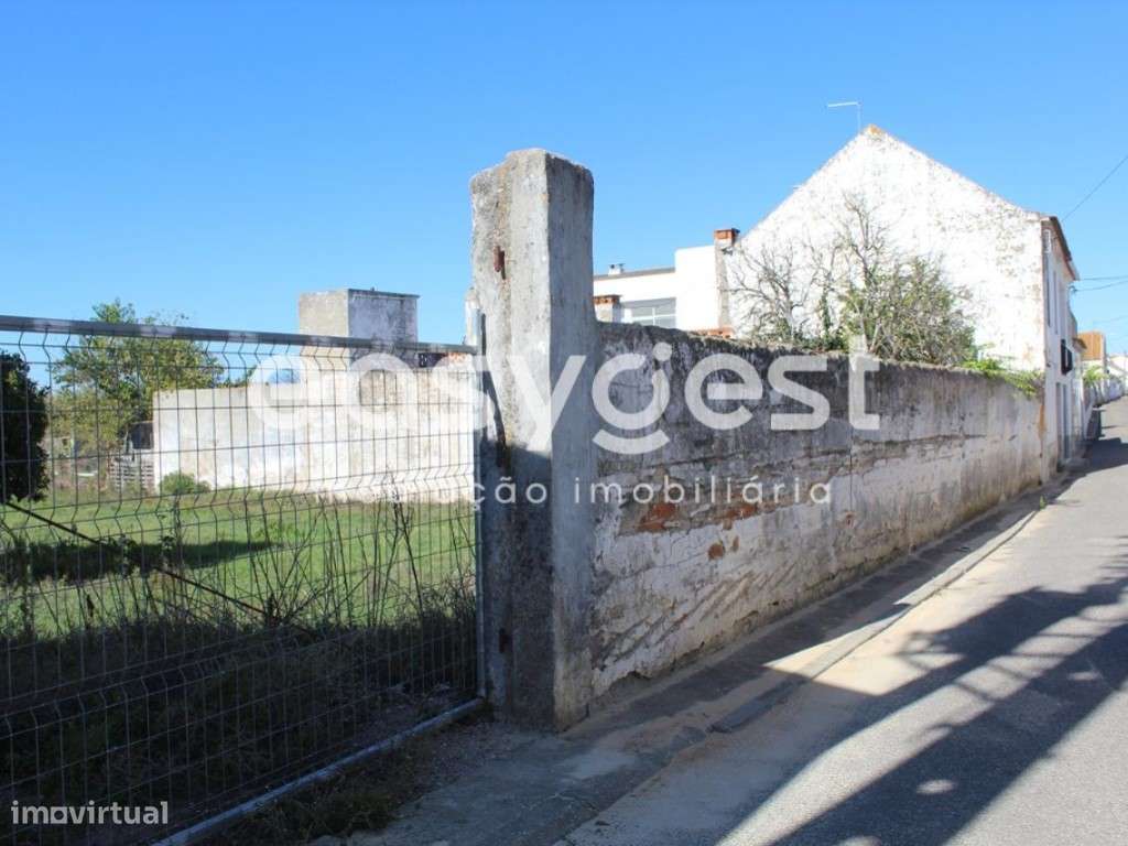 Terreno no centro de Almeirim com viabilidade de construção - Grande imagem: 4/16