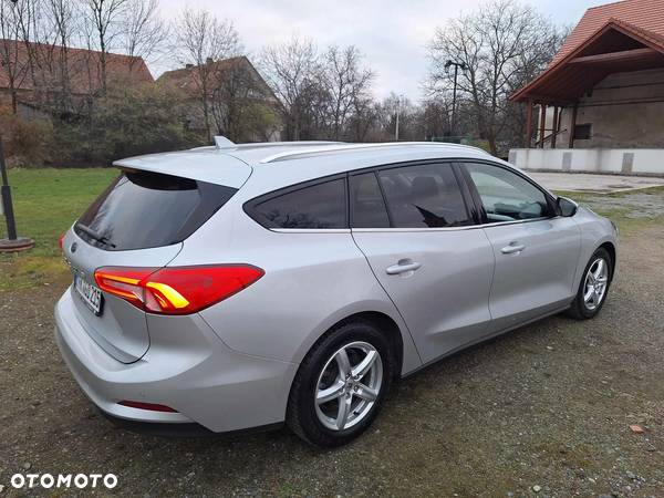 Ford Focus 1.5 EcoBlue Titanium X - 11