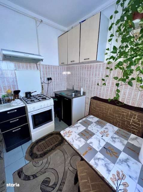 Tomis Nord-3 camere decomandat cu gaze-3