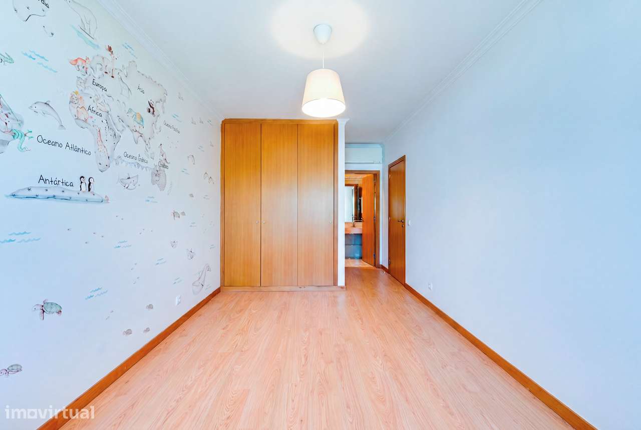 Apartamento T3 Venda em Ramalde,Porto-16