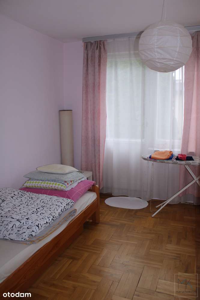 Dom wolnostojący w miejscowości Gdów.-7