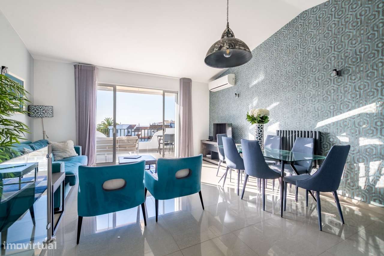 Moradia elegante com vista para o mar - Grande imagem: 3/16