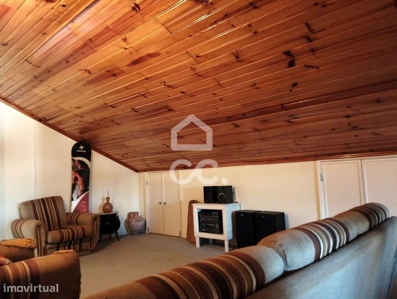 Moradia T5 inserida em lote de 376 m²-30