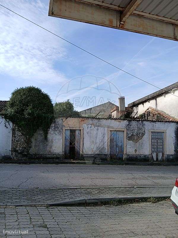 Moradia T0 para venda - Grande imagem: 2/4