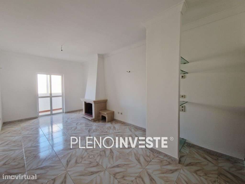 T2 com boas áreas no Seixal-17