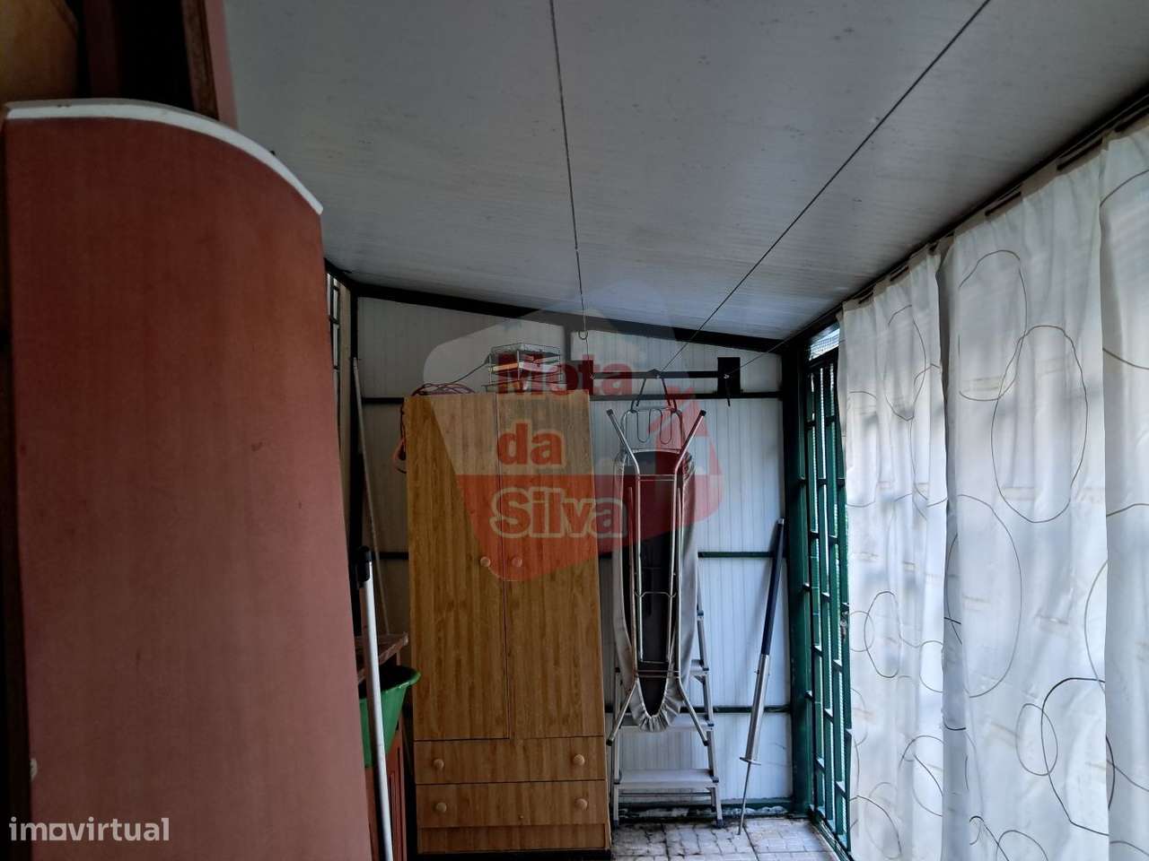 Excelente apartamento R/C, T2 com Logradouro em Queluz-23