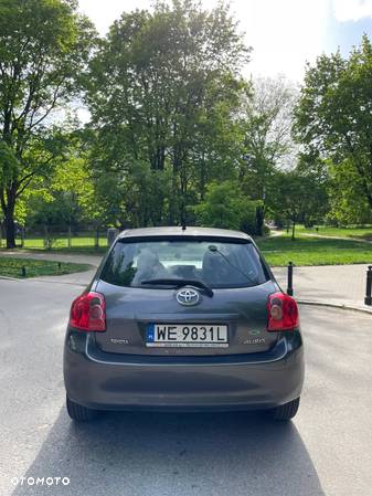 Toyota Auris 1.6 VVT-i Terra - 5