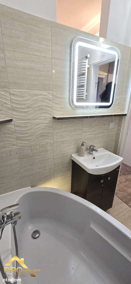 37m2 ul. Gagarina, wymienione instalacje el. i wod-12