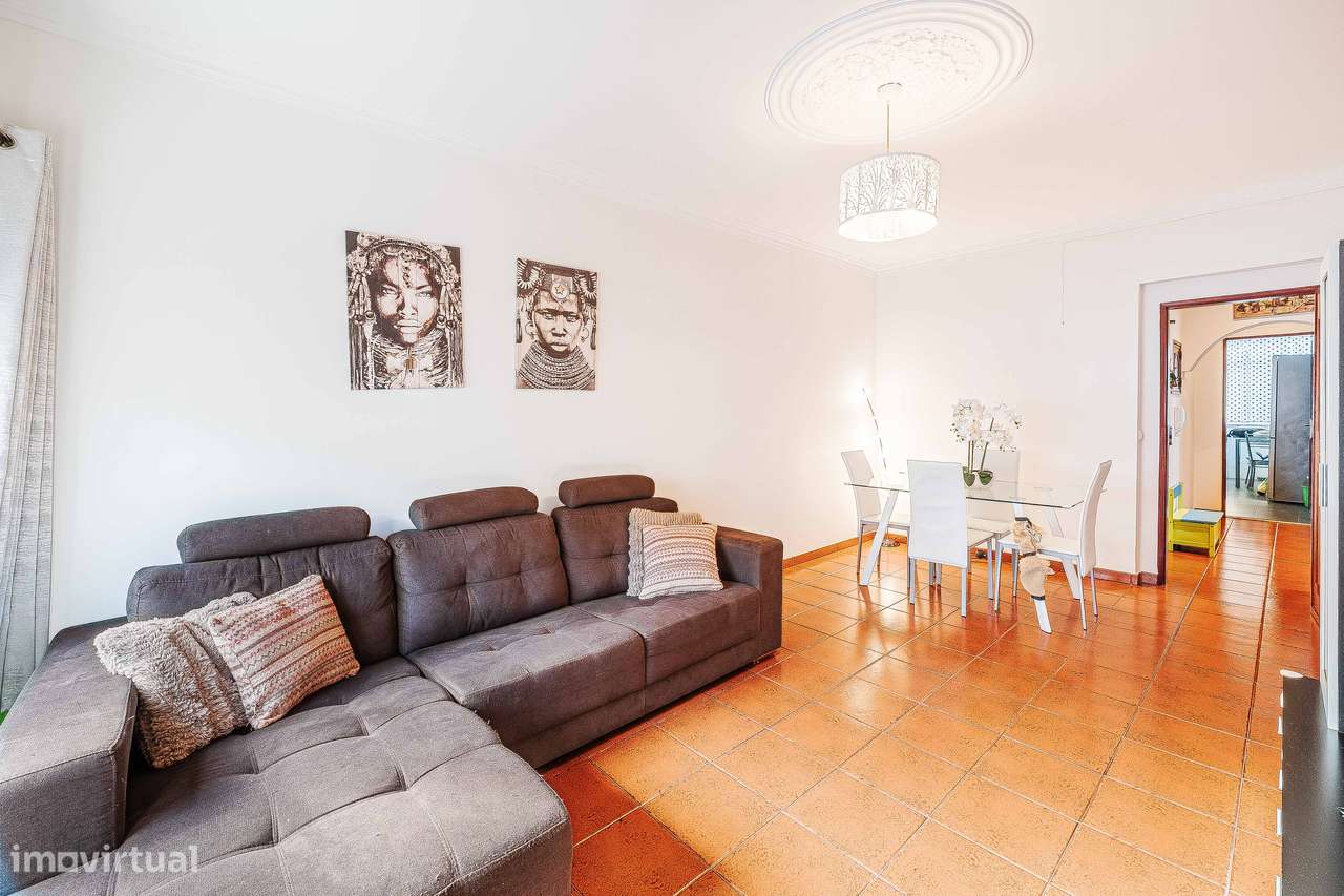 T2 totalmente remodelado no Cacém-11