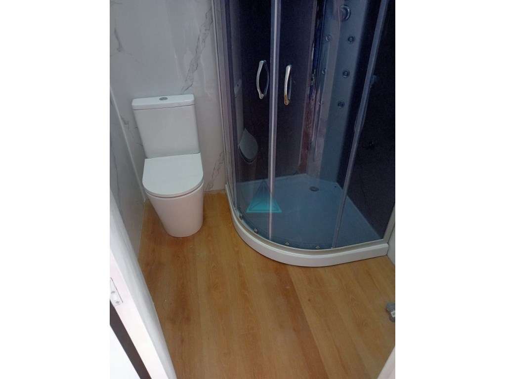 Apartamento T3 totalmente remodelado Laranjeiro (em obra) - Grande imagem: 3/22