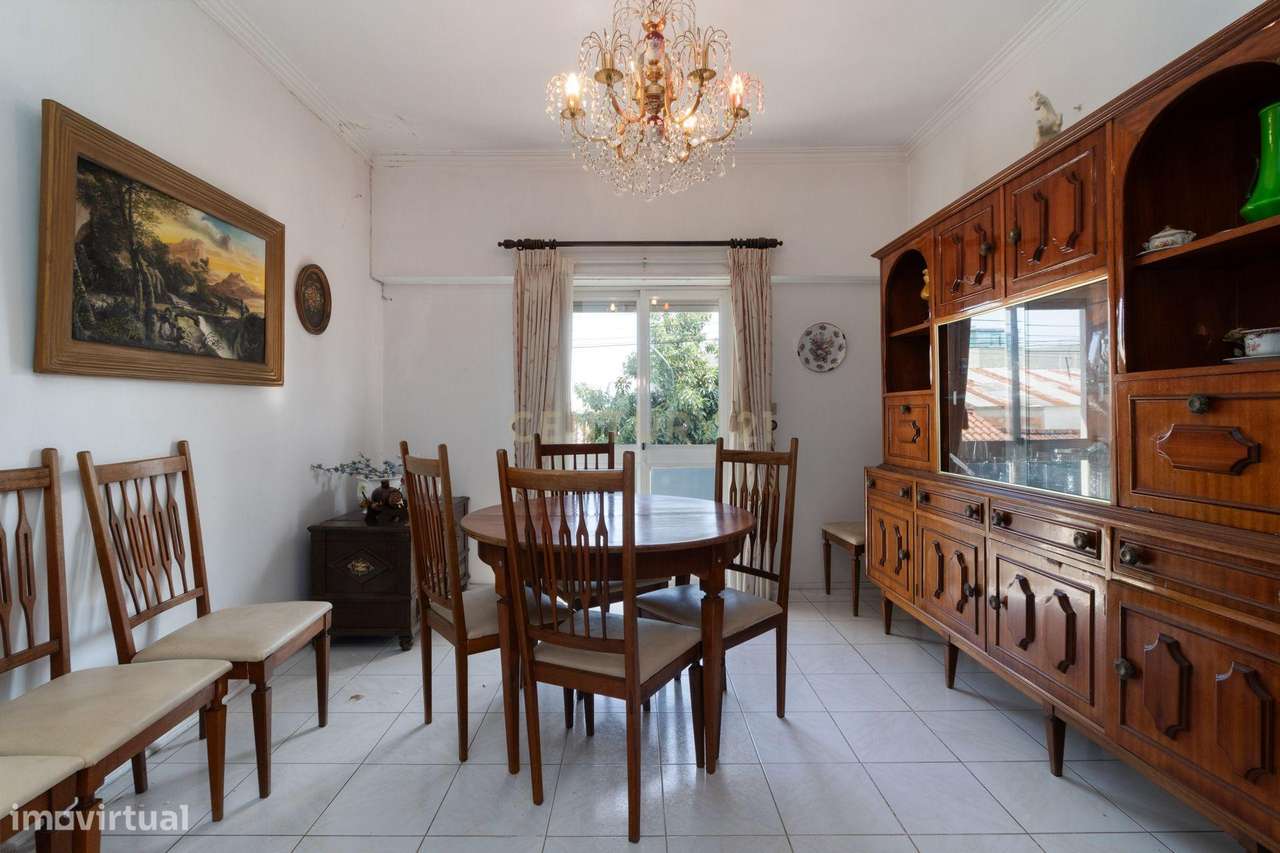 Oportunidade única de investimento em Odivelas – 50% de prédio em prop-14