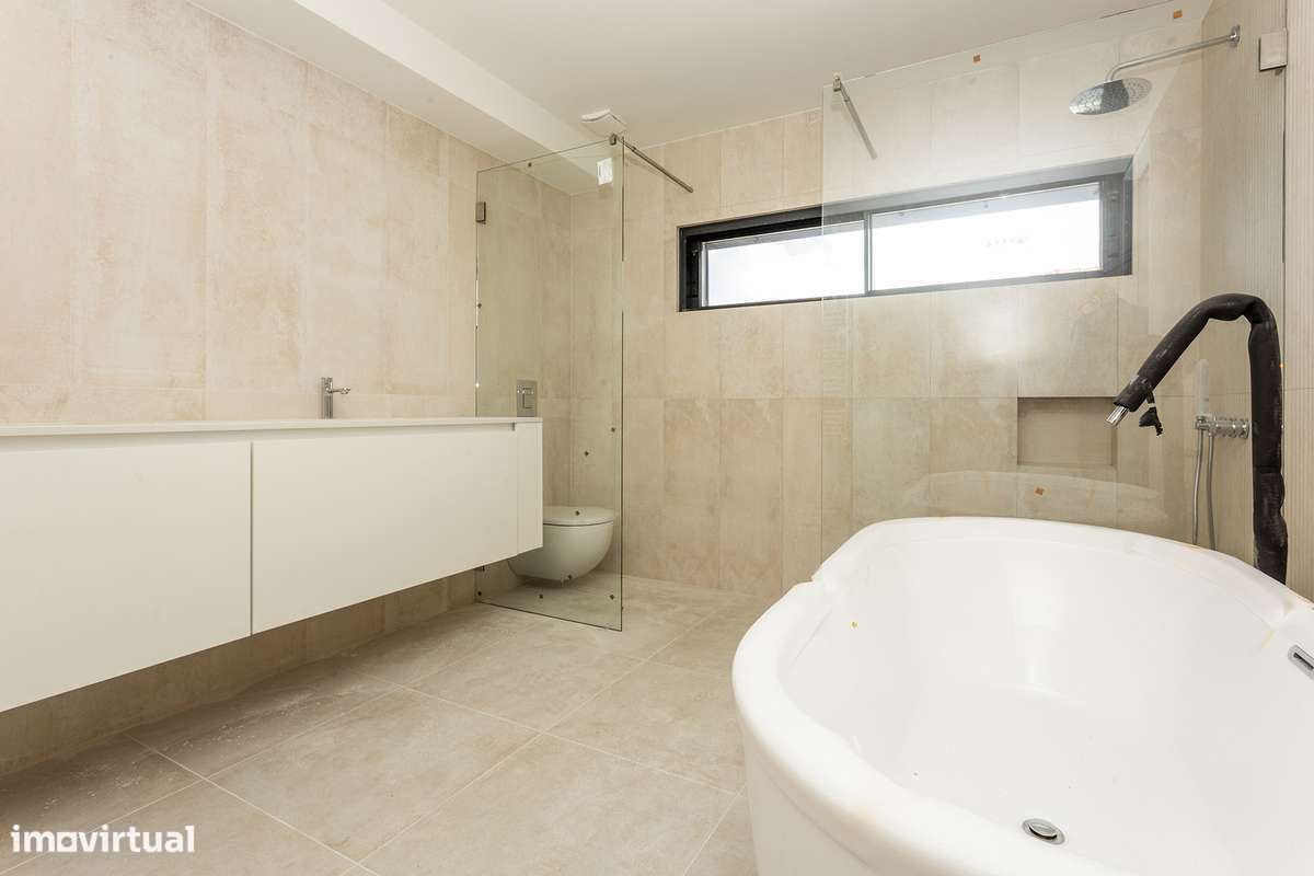 A estrear Villa T4 em Birre, Cascais-24