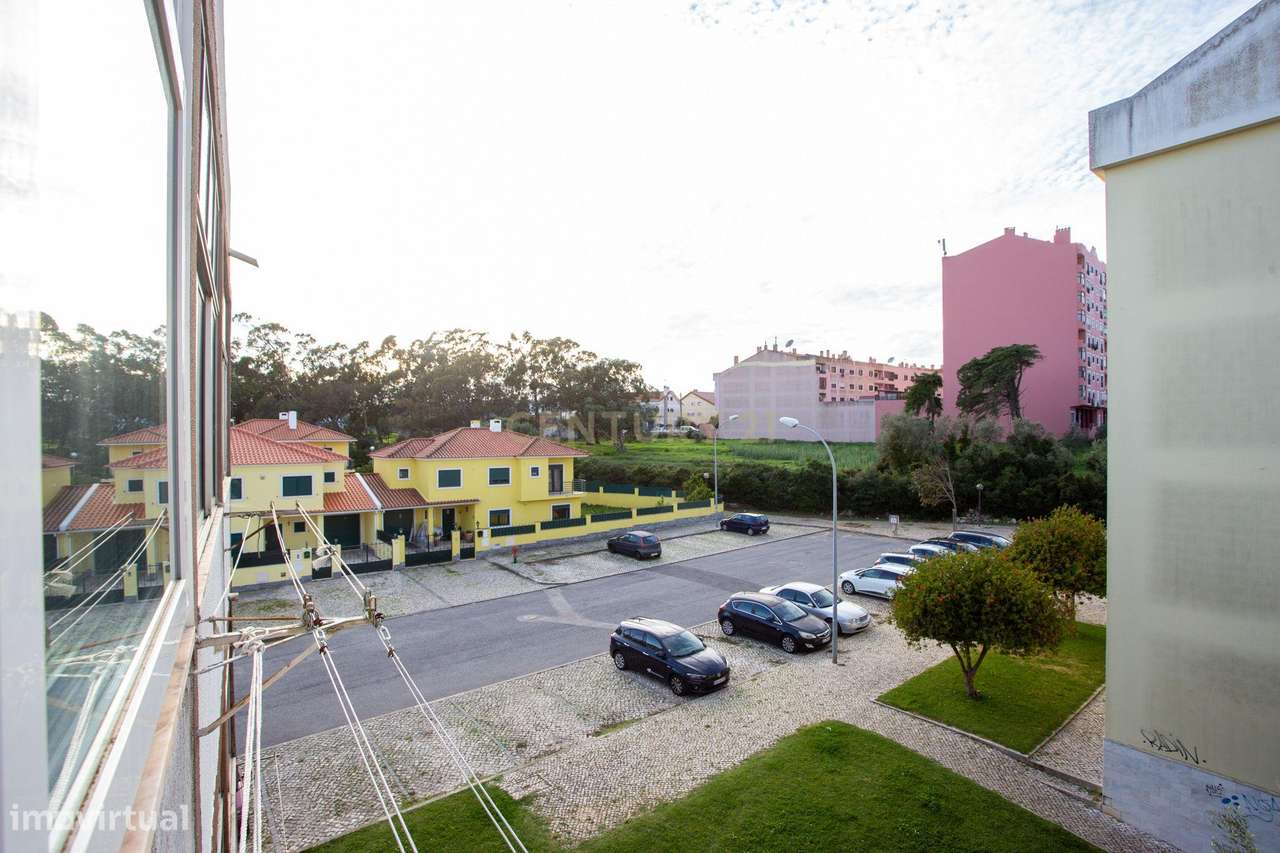 Apartamento T2 a venda Renovado e Mobilado | Pronto a Habitar-22