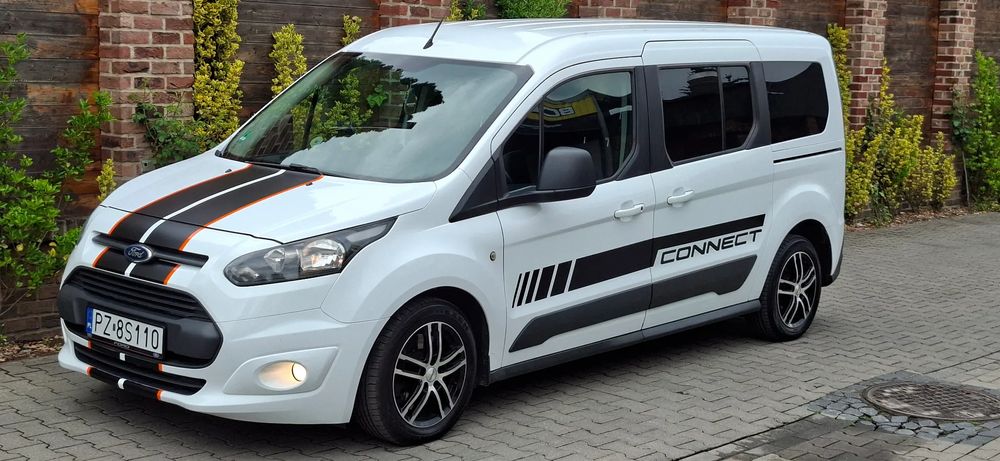 Ford Tourneo Connect Grand 2015