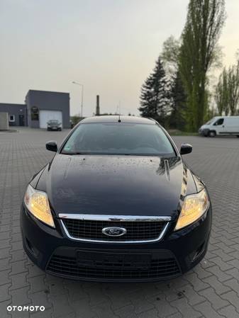 Ford Mondeo 1.6 Ambiente - 2