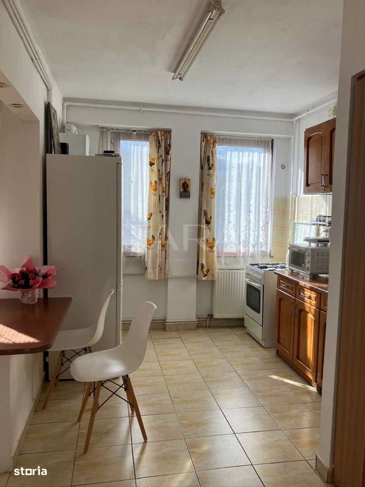 Apartament cu 3 camere, 60 mp, zonă excelentă pentru familii.-0