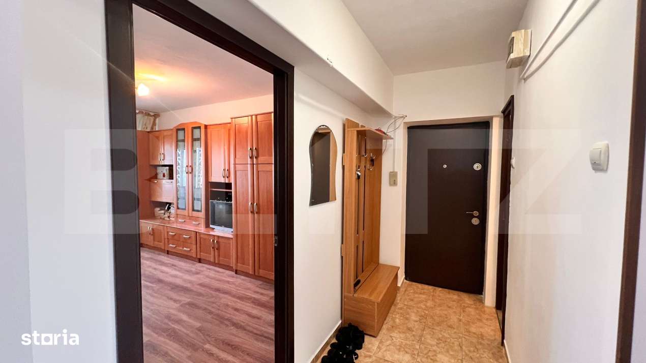 Apartament decomandat 3 camere, parcare generoasa, Electroputere Mall - Imagine principală: 2/16