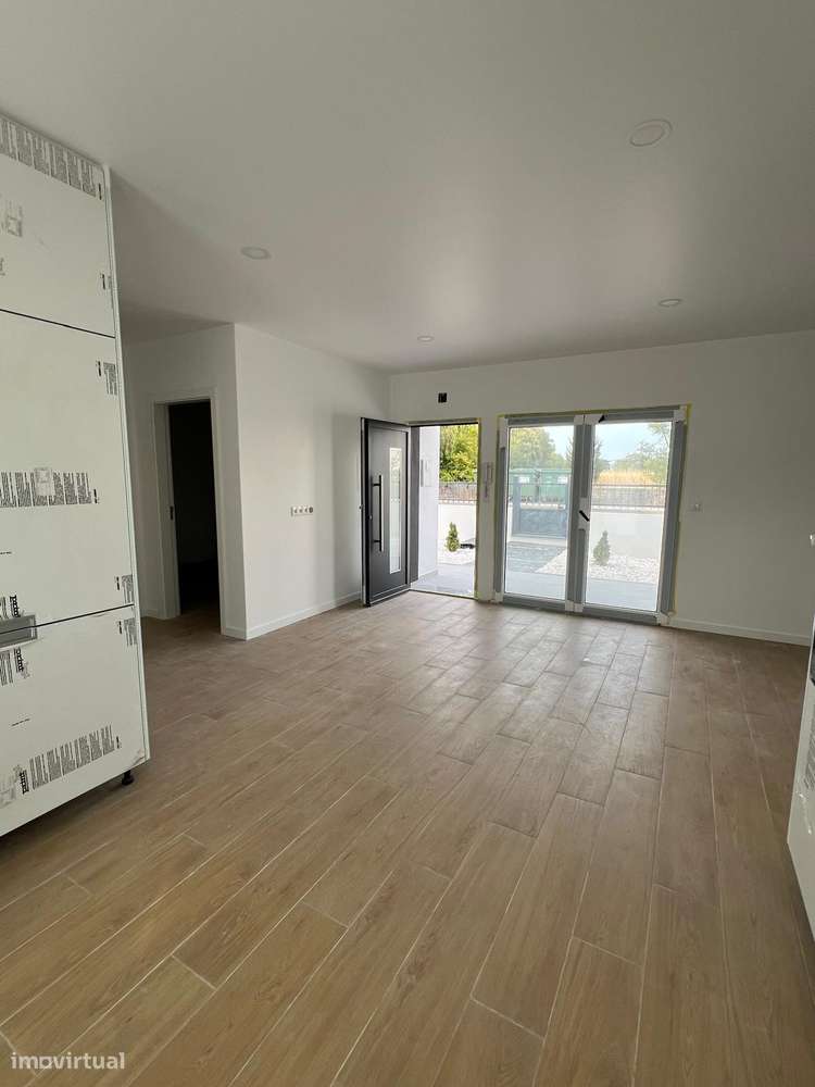 Moradia T2 Pronta a Habitar no Centro de Fátima - Preço Negociável-21