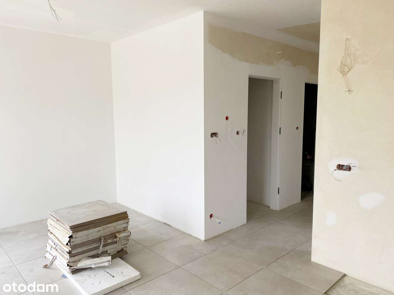 Nowoczesny dom na sprzedaż-4