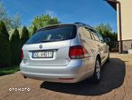 Volkswagen Golf VI 1.6 TDI Comfortline - 6