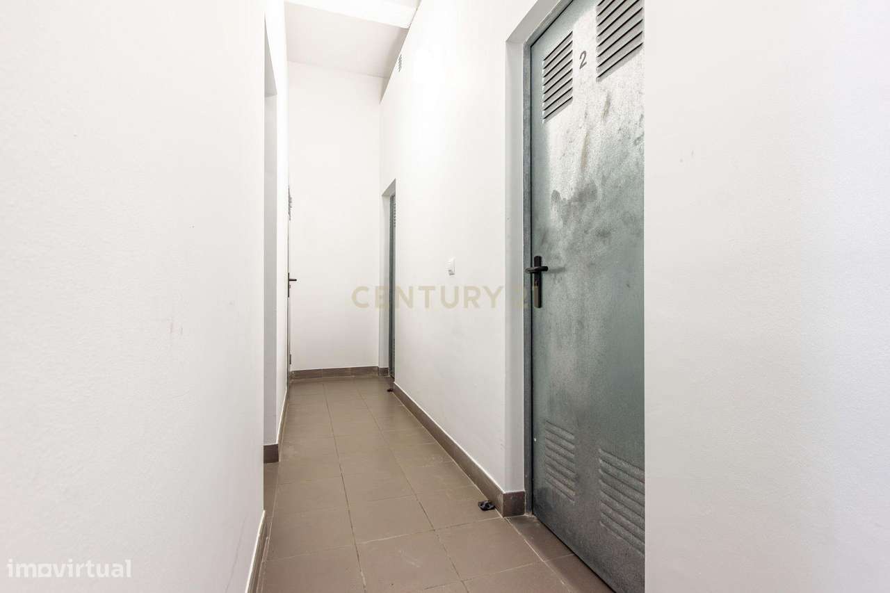 Apartamento T2 em Corroios, Seixal - Oportunidade Única!-15