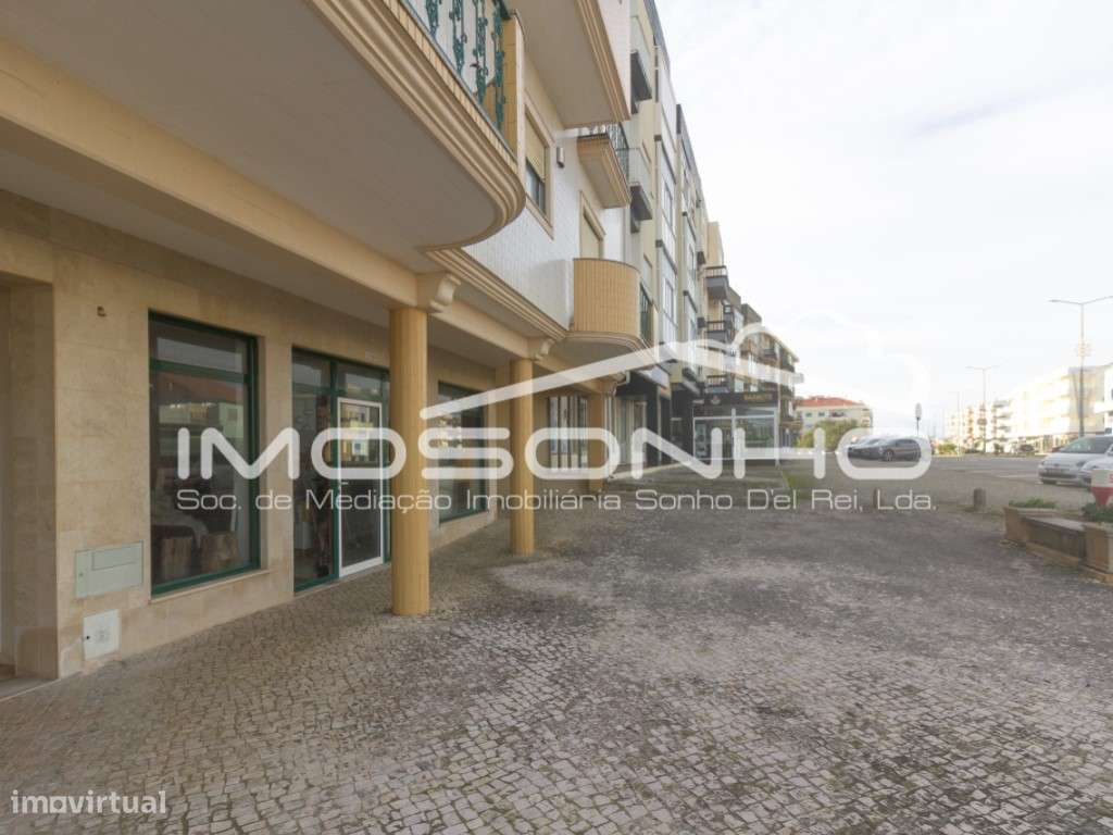 Loja na avenida principal da Praia da Vieira e a pouco metros do areal-8
